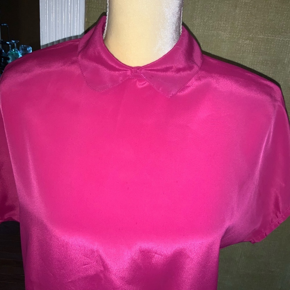 Vintage Fuschia Hot Barbie Pink Short Sleeve Satin Like Dressy Blouse Size Small - Picture 2 of 10